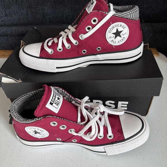 NEW Converse Chuck Taylor All Star Sneaker berry red sporty madison mid 6.5 NIB - Picture 2 of 10